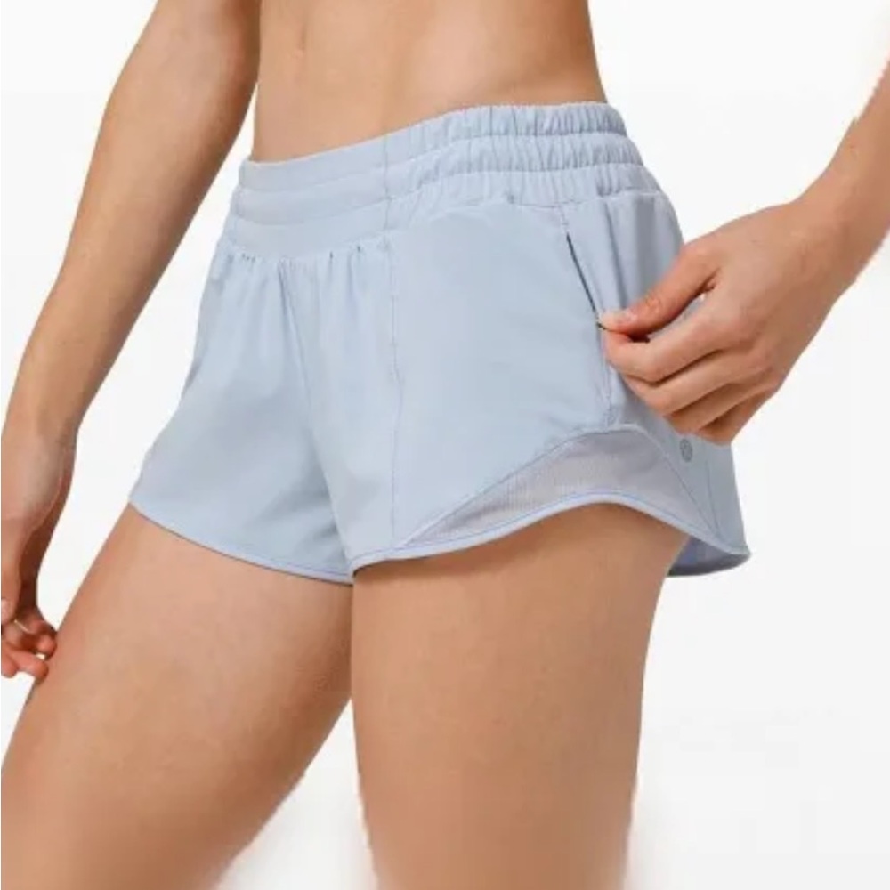 Women's light blue lululemon hotty hot shorts 2.5 inch low rise Athletic Shorts